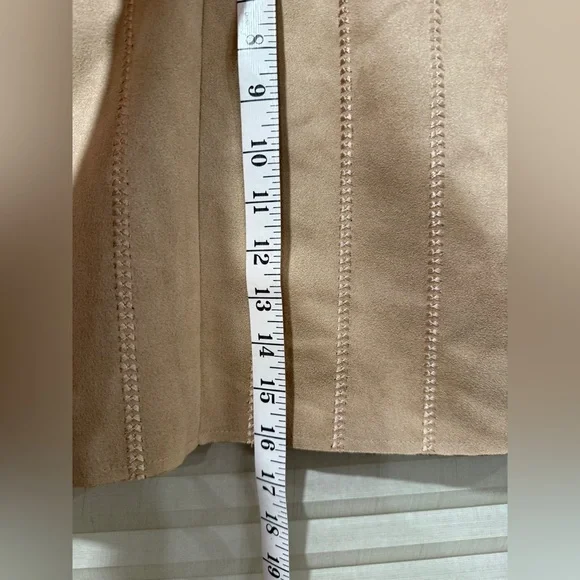 Tan Faux Suede Women's Skirt with Pockets - Picture 6 of 7
